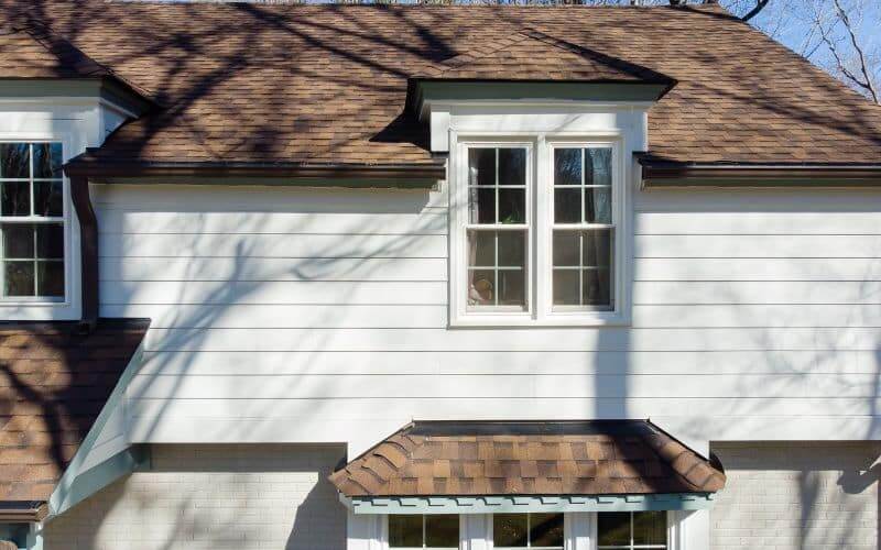 photo of white siding on a residential home