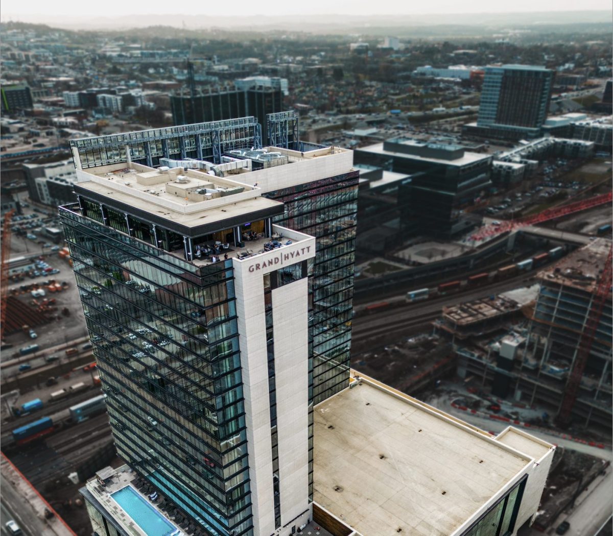 hotel roof replacement